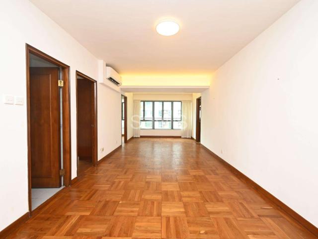 3 bedrooms Flat / Apartment for rent