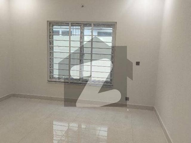 3 Bedrooms Ground Portion Available For Rent In G9