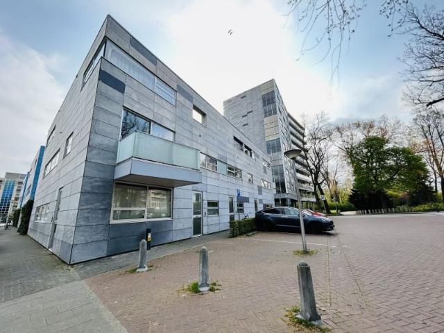 3 bedrooms Huurwoning Surface Area: 143m2