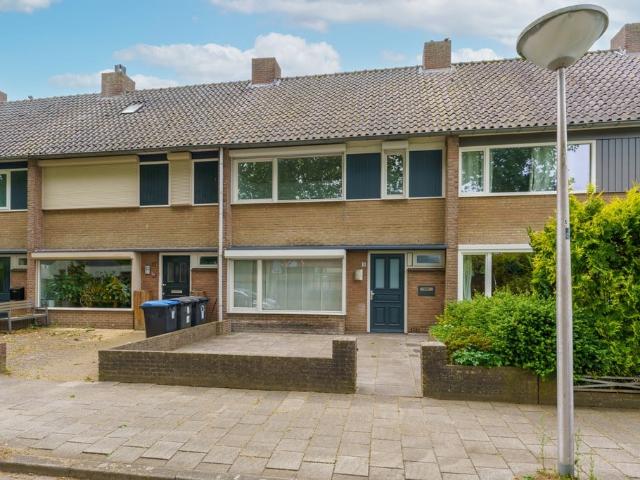 3 bedrooms Huurwoning Surface Area: 113m2
