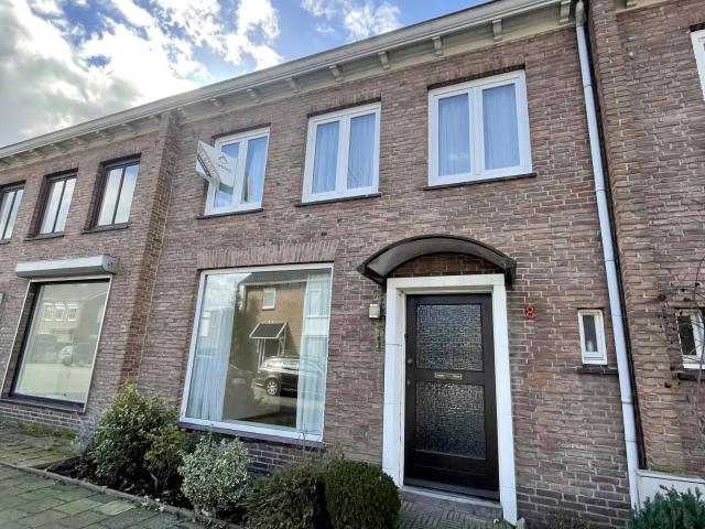 3 bedrooms Huurwoning Surface Area: 94m2