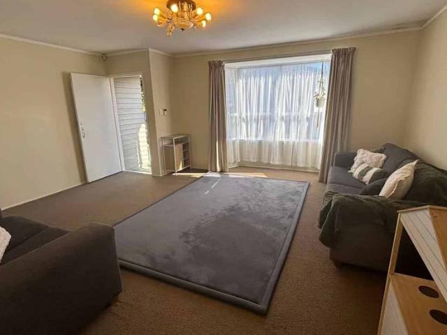 3 bedrooms, Henderson