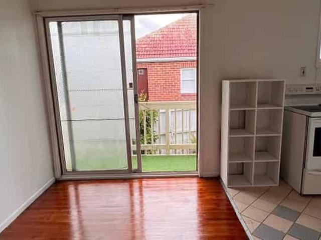 3 bedrooms house for rent Mt Albert