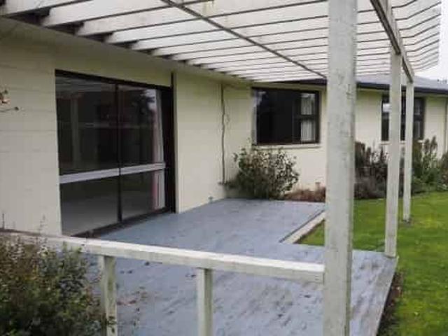 3 bedrooms in quiet cul de sac