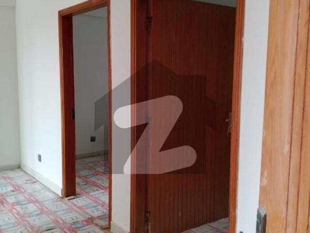 3 Bedrooms Lounge Apartment For Rent Only For Job Person Al Murtaza Commercial Area