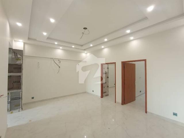 3 Bedrooms Lounge Apartment For Rent Only For Job Person