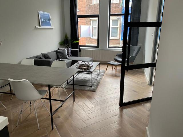 3 bedrooms Surface Area: 80m2 Furnished
