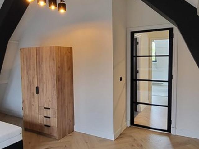3 bedrooms Surface Area: 125m2 Furnished