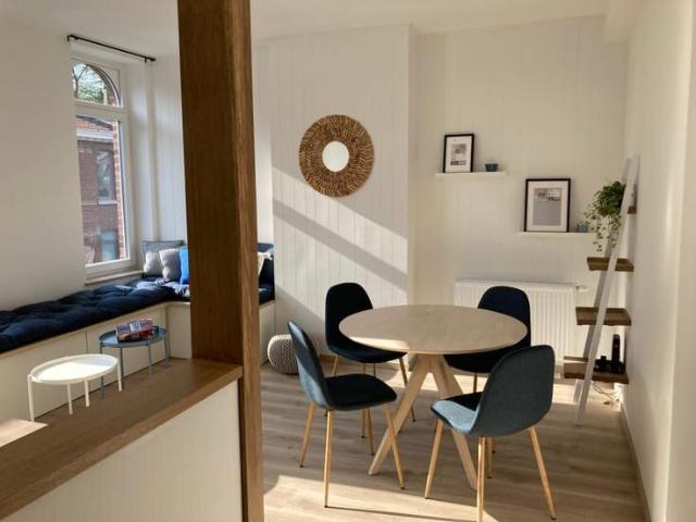 3 bedrooms shared apt LAVEU AREA❗️