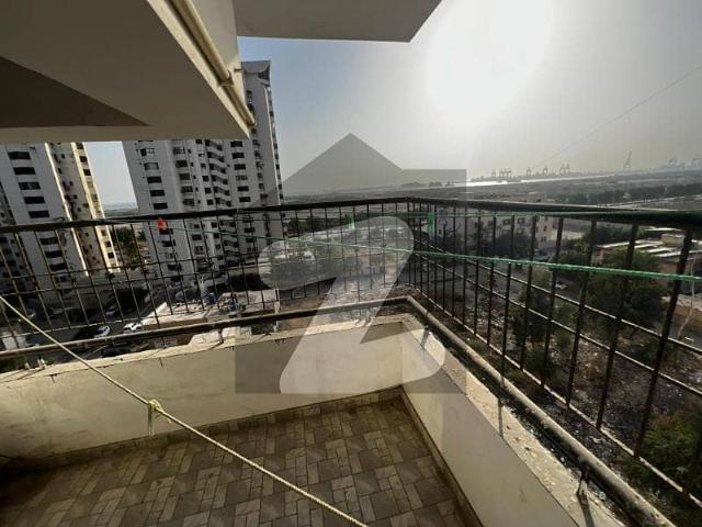 3 Bedrooms Specious Apartment Is Available For Rent In Clifton Block 2