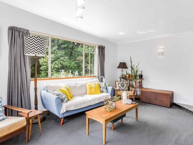 3 Bedrooms Wainuiomata