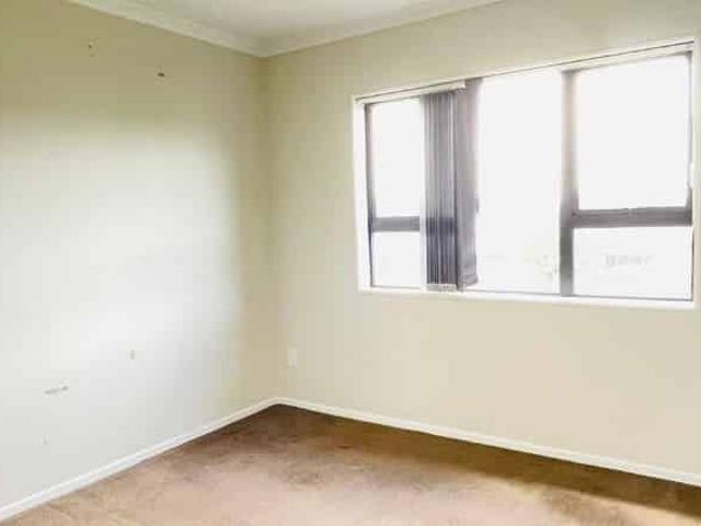 3 bedrooms with 3 bathrooms