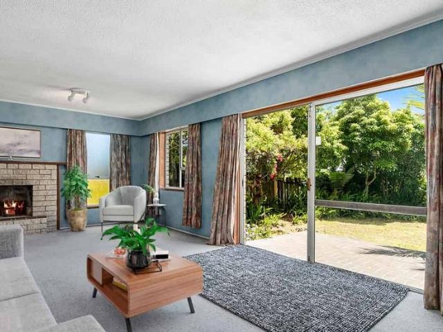 3 Bedrooms with 1 Bathroom in West Harbour