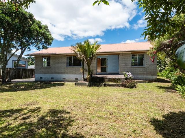 3 Bedrooms with 1 Bathroom in West Harbour