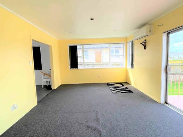 3 Bedrooms 1.5 Bathrooms Fully Fenced