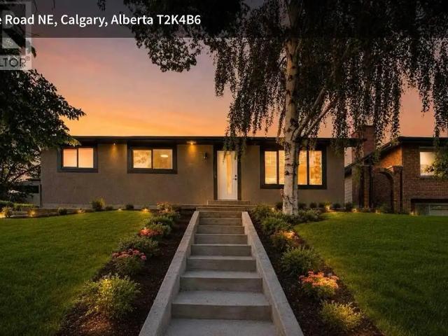 3 Bedrooms, 2 Bath Fully Renovated Bungalow