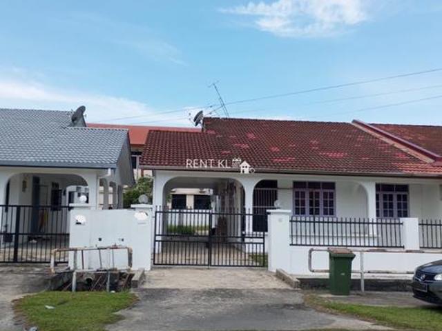 3 Bedrooms 2 Bathrooms 1 Storey Semi D House For Rent At Taman Pelita