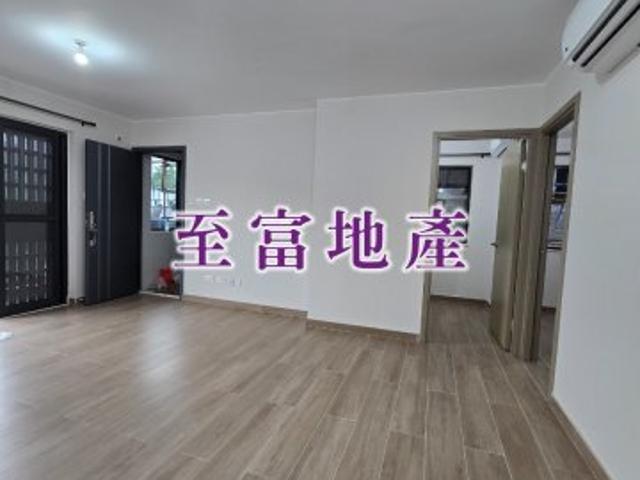 3 Bedrooms  2 Living & Dining Room  1 Bathroom for rent