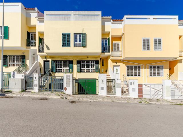 3 Bedrrom House Almada perto de Lisbona e praias 18816m² Almada, Cova da Piedade, Pragal e Cacilhas