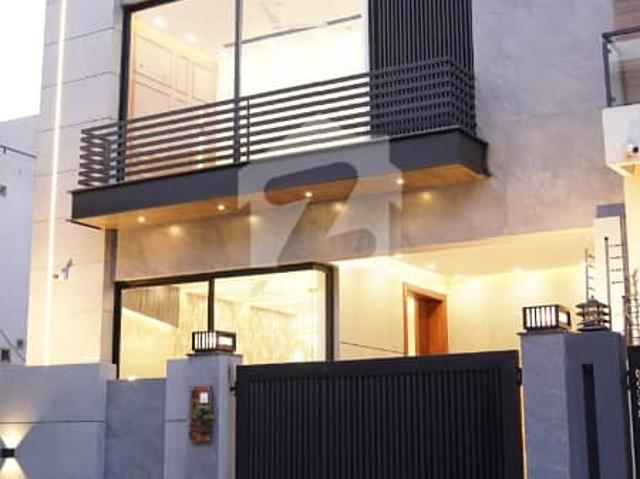 3 Beds 5 Marla Luxury House Good Location For Sale In DHA 9 Town Lahore