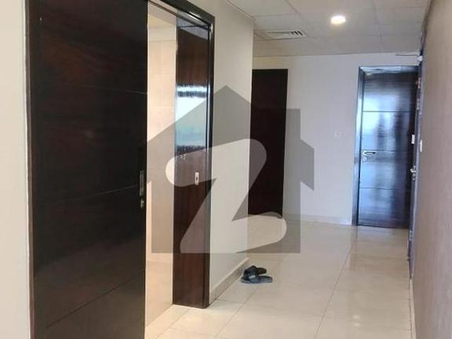 3 Beds Apartment Available For Rent Emaar Pearl Towers