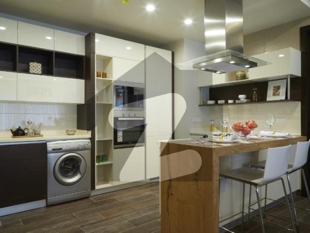3 beds Apartment sami furnished Hyde Park