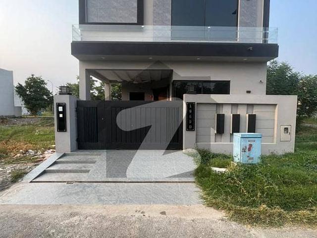 3 Beds Brand New 5 Marla Beautiful Location House For Sale In DHA 9 Town Lahore