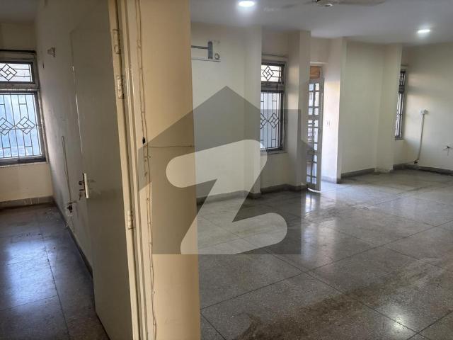3 Beds Flat Complete Is Available Askari 2