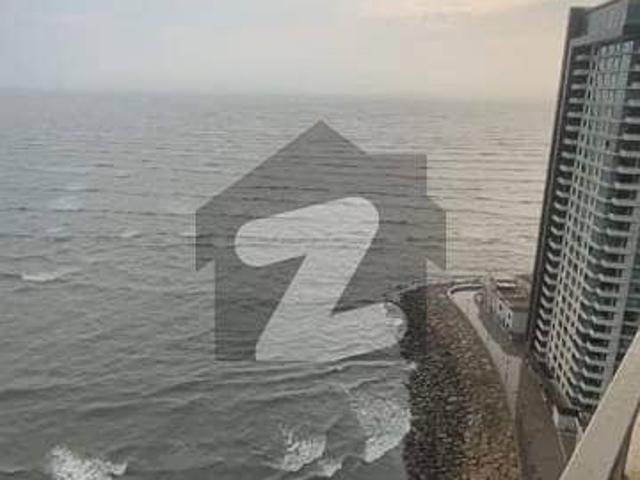 3 Beds Luxurious Apartment Available For Rent
