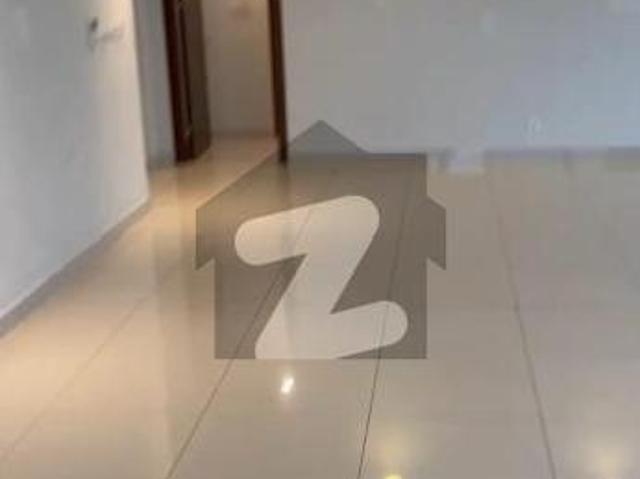 3 Beds Luxurious Apartment Available For Rent Emaar Reef Towers