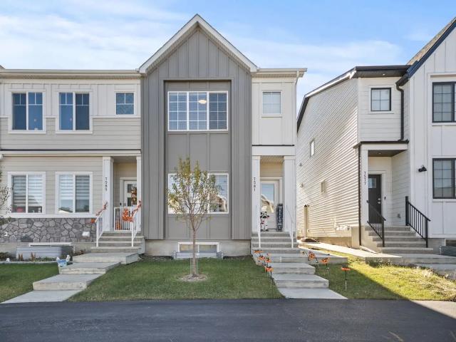 3 beds+bonus room and 2.5 bath house Main Unit Only Promotion: Early move in
