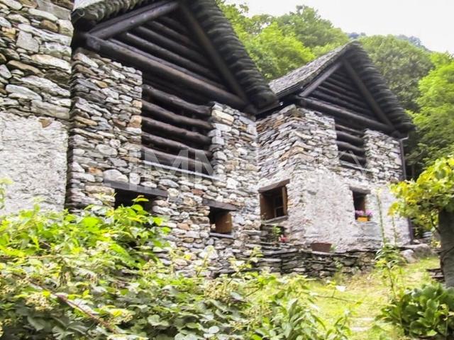3 bellissimi rustici riattati reddito garantito | dreamo. Ch