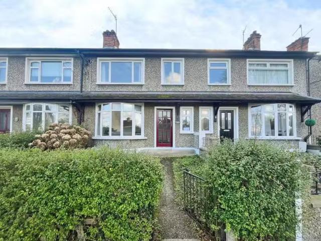 3 Belvoir Crescent
