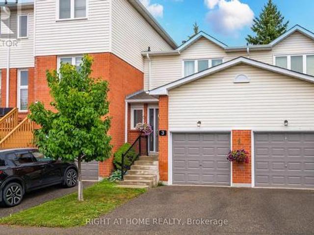 3 Beverly Lane, Halton Hills, ON, L7G 5L7 townhouse for sale | Listing ID W13596 | Royal LePage
