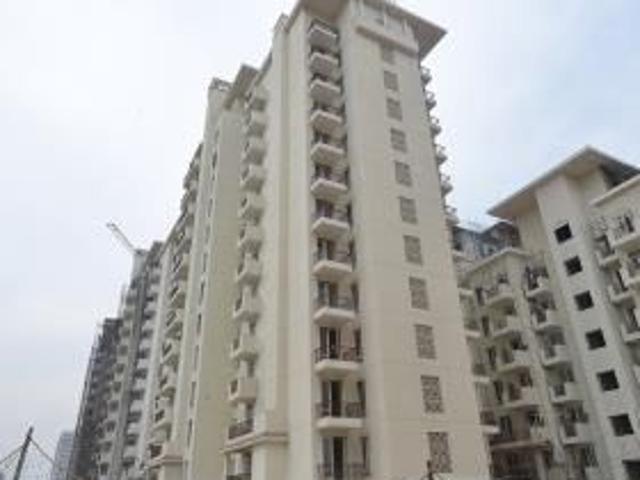 3 BHK 2000 Sq Ft Apartment In Emaar Emerald Estate, Sector 65, Gurgaon