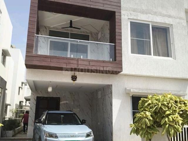 3 BHK Villa in Tellapur for resale Sangareddy. The reference number is 20315726