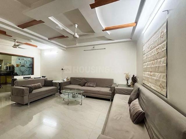 3 BHK Villa in Thaltej for resale Ahmedabad. The reference number is 20747305