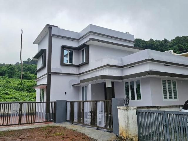 3 BHK Villa in Thiroor for resale Thrissur. The reference number is 17823800