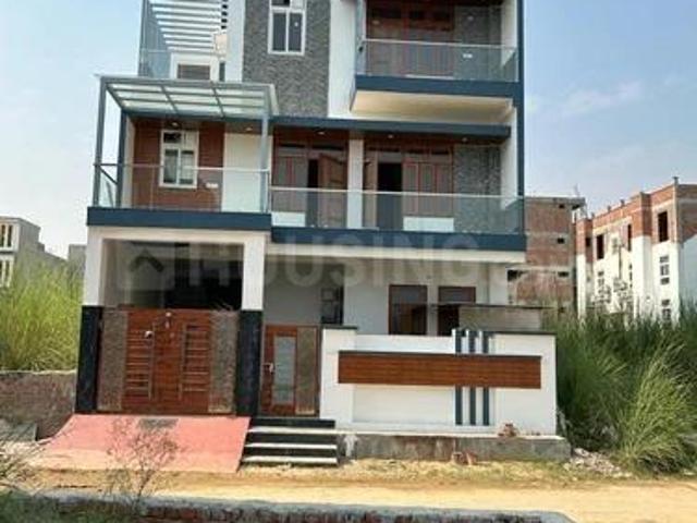 3 BHK Villa in Vadaperumbakkam for resale Chennai. The reference number is 20490203
