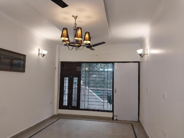 3 BHK Villa in Vikaspuri for rent New Delhi. The reference number is 20681159
