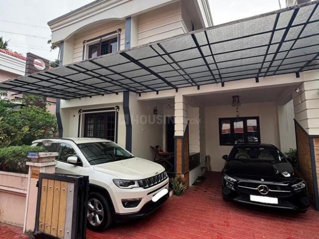 3 BHK Villa in Aluva for resale Aluva. The reference number is 18789435