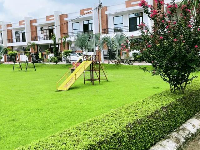 3 BHK Villa in Anora Kala for resale Lucknow. The reference number is 17423192