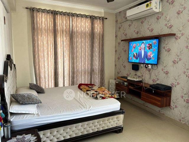3 BHK Villa In Assotech Windsor Court, Sector 78 for Rent I