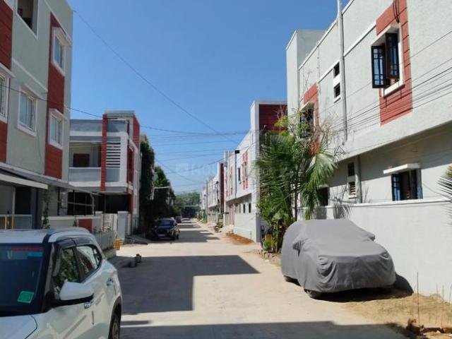 3 BHK Villa in Bhanur for resale Sangareddy. The reference number is 21005793