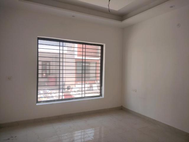3 BHK Villa in Chipiyana Buzurg for resale Ghaziabad. The reference number is 16470918