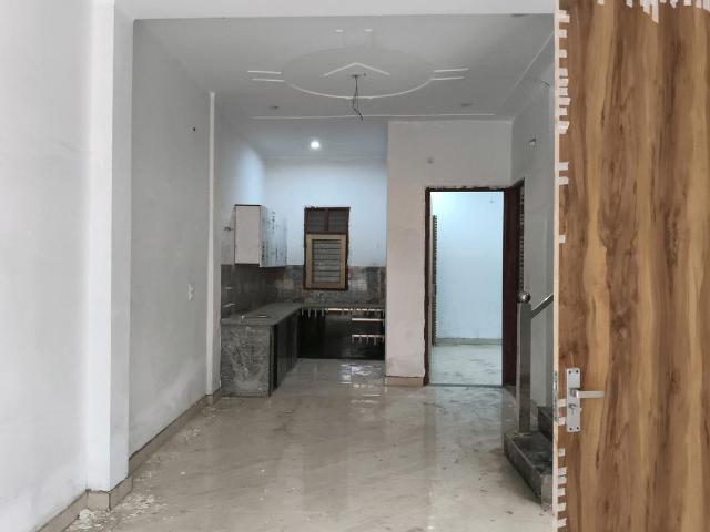 3 BHK Villa in Chipiyana Buzurg for resale Ghaziabad. The reference number is 16564331
