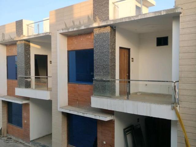 3 BHK Villa in Chipiyana Buzurg for resale Ghaziabad. The reference number is 16914909