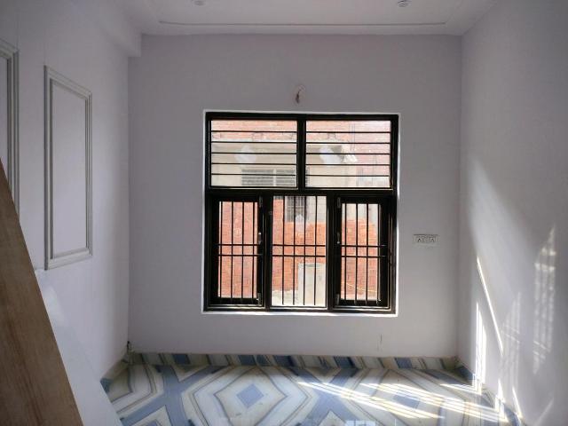 3 BHK Villa in Chipiyana Buzurg for resale Ghaziabad. The reference number is 16915130