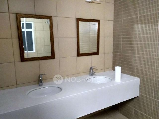 3 BHK Flat In Embassy Pristine for Rent In Bellandur