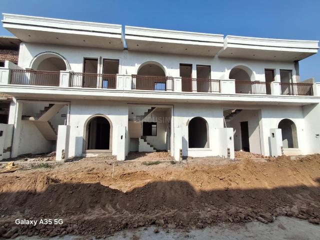 3 BHK Villa in Focal Point for resale Dera Bassi. The reference number is 20331933